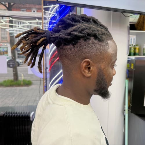 Cosmétique Konate Coiffure - Institut de beauté Strasbourg - Cosmétique Konate Coiffure - Photo Galerie - OneBooking