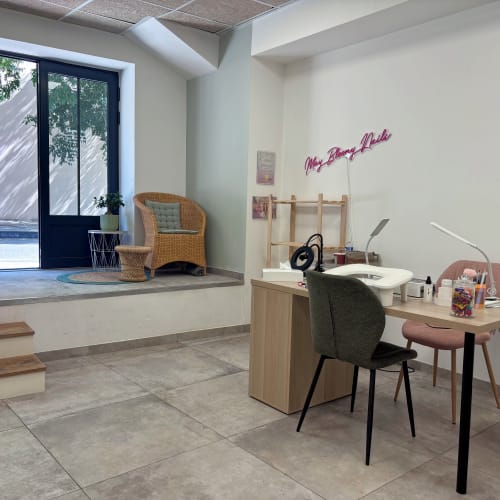 Espace beauté et bien être - Coiffure Hyères - Espace beauté et bien être - Photo Galerie - OneBooking