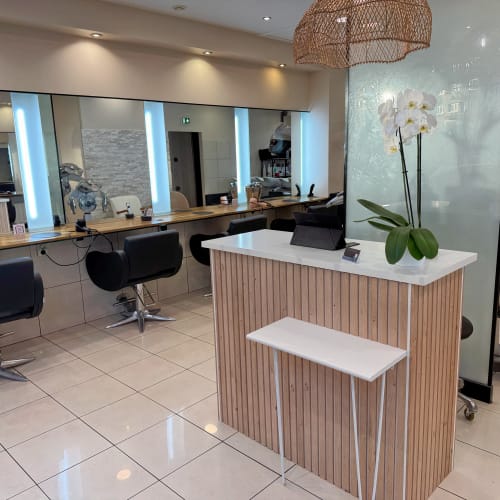 Au salon de julie - Coiffure Le Havre - Au salon de julie - Photo Galerie - OneBooking