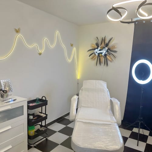 Beauty By Zina - Sourcils & cils Colmar - Beauty By Zina - Photo Galerie - OneBooking