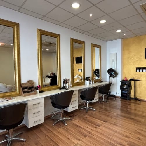 M.A coiffure & esthétique - Coiffure Saint-Julien-en-Genevois - M.A coiffure & esthétique - Photo Galerie - OneBooking