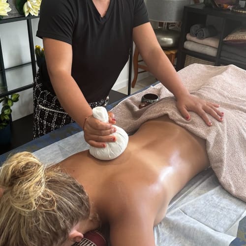 Ayothaya massage - Sourcils & cils Nice - Ayothaya massage - Photo Galerie - OneBooking