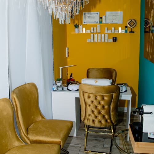 Emma Institut de Beauté - Sourcils & cils Saint-Maur-des-Fossés - Emma Institut de Beauté - Photo Galerie - OneBooking