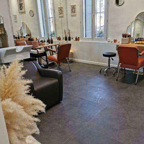 Le salon des bains - Coiffure Nîmes - Le salon des bains - Photo Galerie - OneBooking