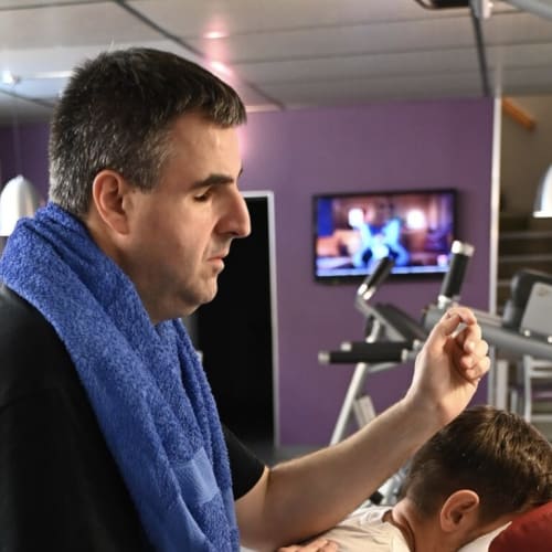 BlindTouch Massage - Sourcils & cils Besançon - BlindTouch Massage - Photo Galerie - OneBooking