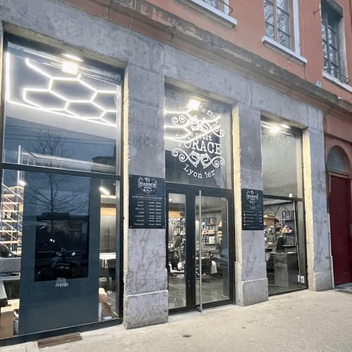 8 Barber Pool - Barbier Lyon - 8 Barber Pool - Photo Galerie - OneBooking