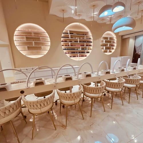 Ongles et Beauté Capitole - Head Spa - Hammam - Sauna - Jacuzzi - Coiffure Toulouse - Ongles et Beauté Capitole - Head Spa - Hammam - Sauna - Jacuzzi - Photo Galerie - OneBooking