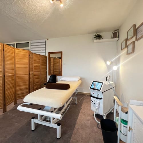 Mahina Laser & Soins - Sourcils & cils Arles - Mahina Laser & Soins - Photo Galerie - OneBooking
