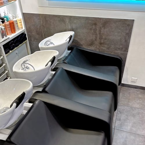 Home Color - Coiffure Cannes - Home Color - Photo Galerie - OneBooking