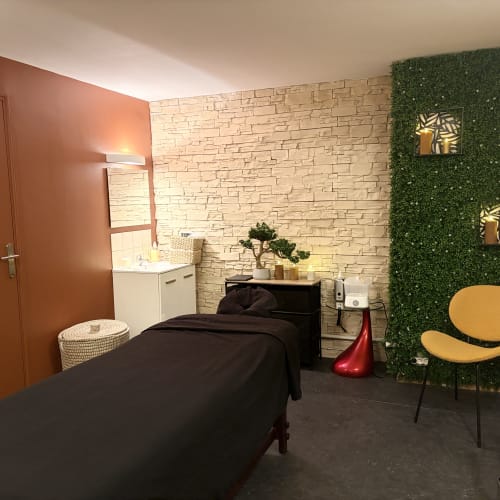 Solia Sun & Massages - Sourcils & cils Tourcoing - Solia Sun & Massages - Photo Galerie - OneBooking