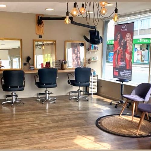 Élégance (Lounge coiffure) - Coiffure Lisieux - Élégance (Lounge coiffure) - Photo Galerie - OneBooking