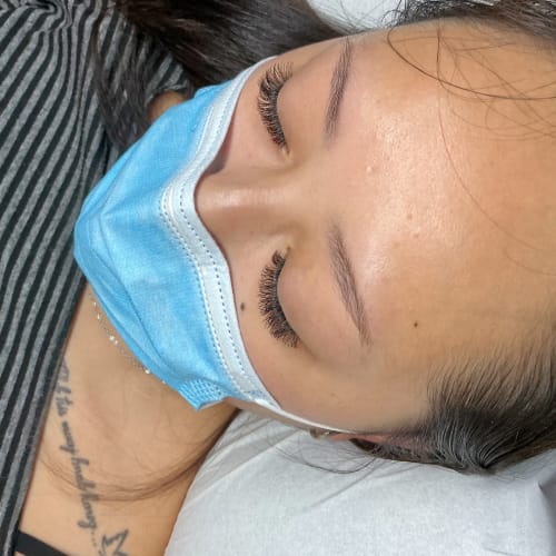 Éclat de cils - Coiffure Redessan - Éclat de cils - Photo Galerie - OneBooking