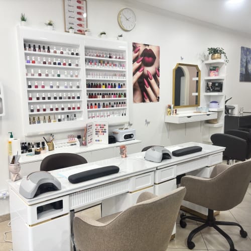 Zen Beauty Nails - Sourcils & cils Chelles - Zen Beauty Nails - Photo Galerie - OneBooking