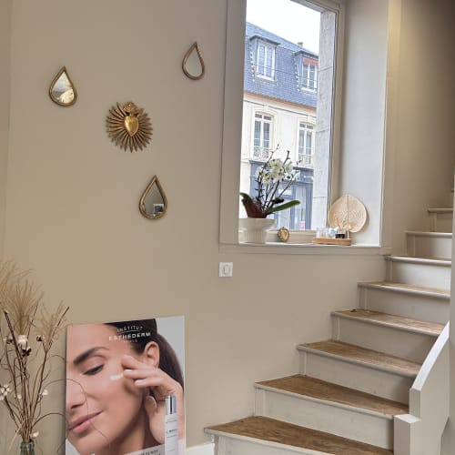 Maison de la Beauté Julie B - Épilation Besançon - Maison de la Beauté Julie B - Photo Galerie - OneBooking
