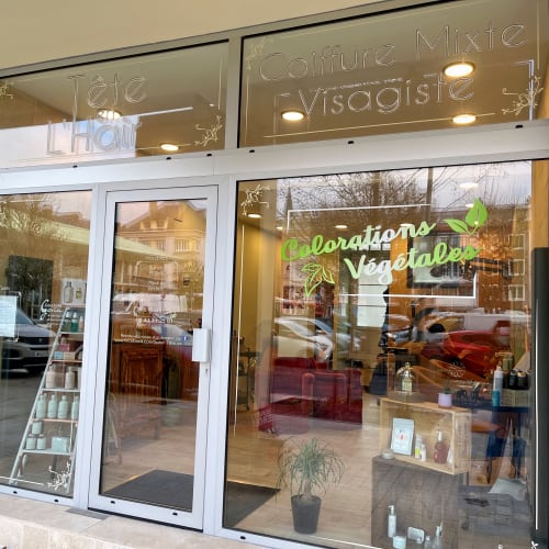Tete en l'hair - Coiffure Lisieux - Tete en l'hair - Photo Galerie - OneBooking