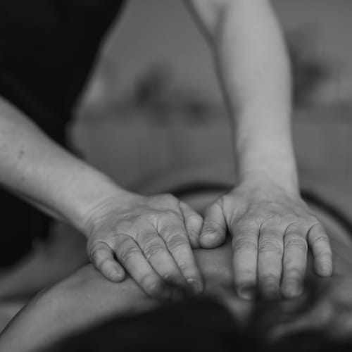 CALM Massage Bien-être - Institut de beauté Mont-Saint-Aignan - CALM Massage Bien-être - Photo Galerie - OneBooking