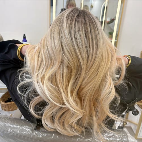 Sophie B - Spécialiste du Blond, Extensions - Coiffure Montpellier - Sophie B - Spécialiste du Blond, Extensions - Photo Galerie - OneBooking