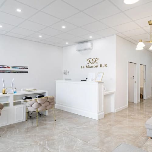 LA MAISON R.R - Onglerie Nanterre - LA MAISON R.R - Photo Galerie - OneBooking