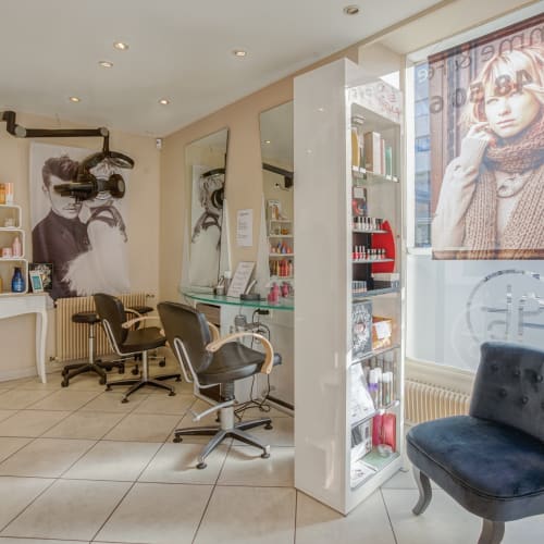 Instant Coiffure - Sourcils & cils Bourges - Instant Coiffure - Photo Galerie - OneBooking