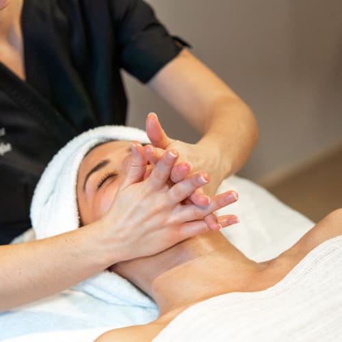 Maison de Jouvence - Manon Greuez - Naturopathe - Facialiste - Institut de beauté Arras - Maison de Jouvence - Manon Greuez - Naturopathe - Facialiste - Photo Galerie - OneBooking