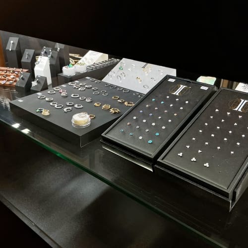 Dahliaanoir piercing - Institut de beauté Toulouse - Dahliaanoir piercing - Photo Galerie - OneBooking
