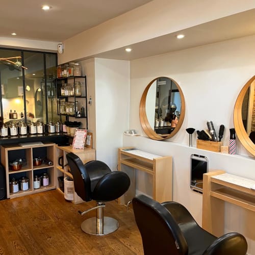 Un Hair Naturel - Place Viarme - Coiffure Nantes - Un Hair Naturel - Place Viarme - Photo Galerie - OneBooking