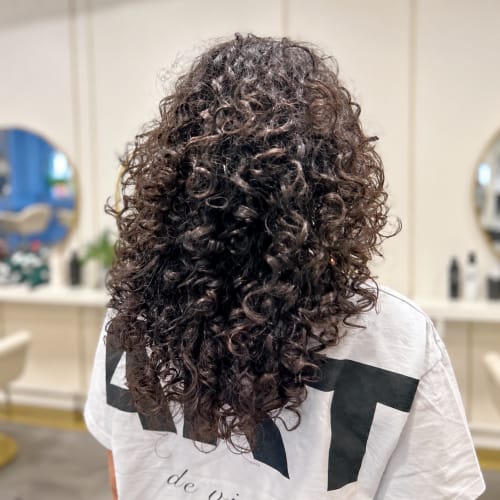 Lasydoremi Experte cheveux bouclés, frisés et crépus - Coiffure Lyon - Lasydoremi Experte cheveux bouclés, frisés et crépus - Photo Galerie - OneBooking