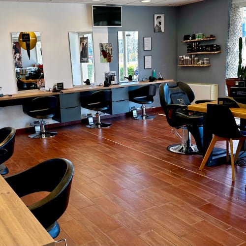 Les Salons Jacques Bana - Coiffure Saint-Mitre-les-Remparts - Les Salons Jacques Bana - Photo Galerie - OneBooking