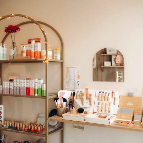 Les Soins de Janne | Kobido | Massage | Soins visage | HydraSkin | Épilation au fil - Institut de beauté Ustaritz - Les Soins de Janne | Kobido | Massage | Soins visage | HydraSkin | Épilation au fil - Photo Galerie - OneBooking