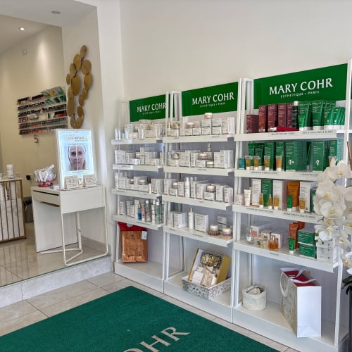 Mary Cohr - Juan-les-Pins Au Palais de L'Ongle - Institut de beauté Juan-les-Pins - Mary Cohr - Juan-les-Pins Au Palais de L'Ongle - Photo Galerie - OneBooking