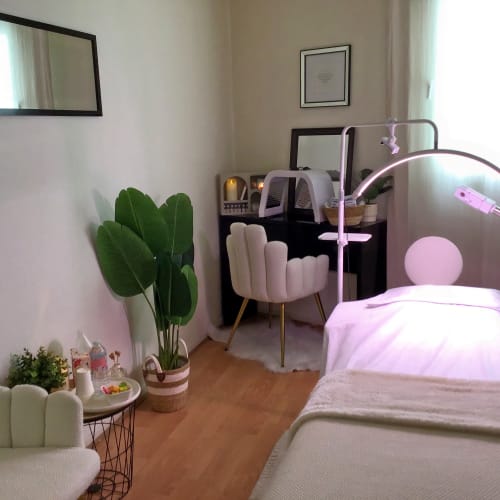 DermaSkin studio - Onglerie Courbevoie - DermaSkin studio - Photo Galerie - OneBooking