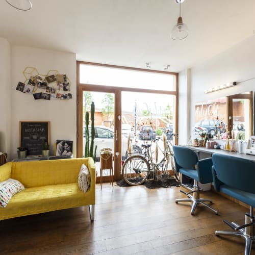 Mily Cuts Coiffure - Coiffure Toulouse - Mily Cuts Coiffure - Photo Galerie - OneBooking