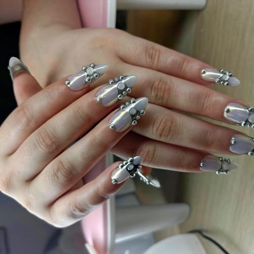 Iconic Nails 63 - Onglerie Clermont-Ferrand - Iconic Nails 63 - Photo Galerie - OneBooking