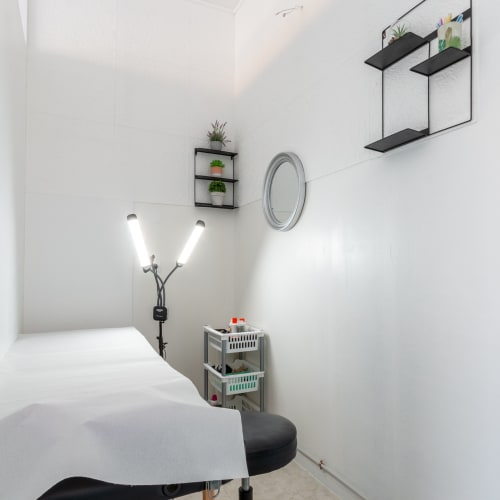 Lilit Beauty 37 - Onglerie Joué-lès-Tours - Lilit Beauty 37 - Photo Galerie - OneBooking