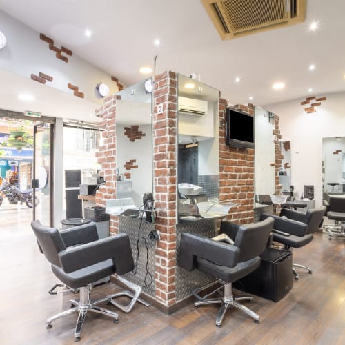 Le Bar des Coiffeurs - Paris - Coiffure Toulon - Le Bar des Coiffeurs - Paris - Photo Galerie - OneBooking