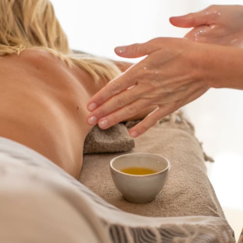 Kālī Massages - Certifiée Renata França - Coiffure Mougins - Kālī Massages - Certifiée Renata França - Photo Galerie - OneBooking