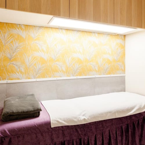 Salon Jeunesse - Onglerie Paris - Salon Jeunesse - Photo Galerie - OneBooking
