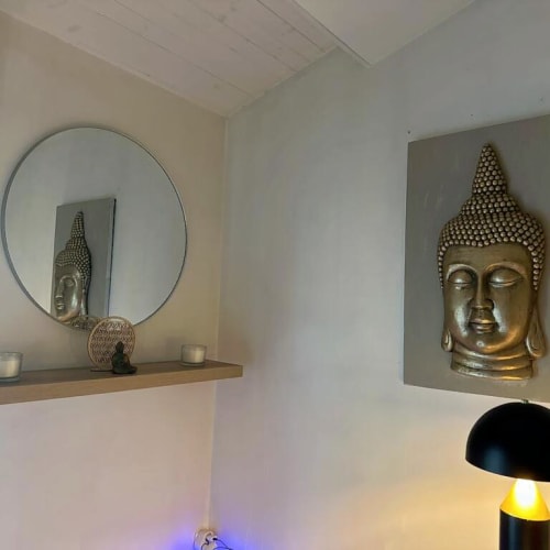 Massage Energéticienne - L'art du bien être - Institut de beauté Tarascon - Massage Energéticienne - L'art du bien être - Photo Galerie - OneBooking