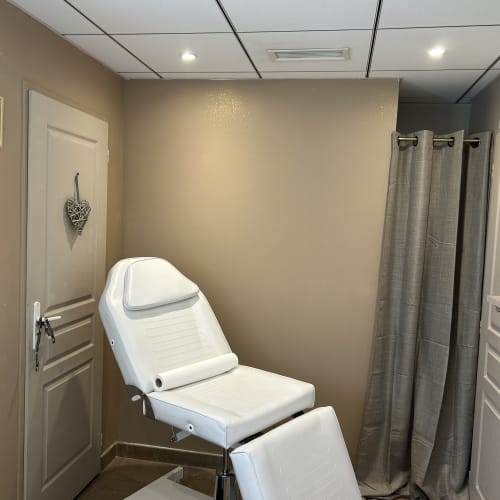 Glow l’institut - Onglerie Marignane - Glow l’institut - Photo Galerie - OneBooking