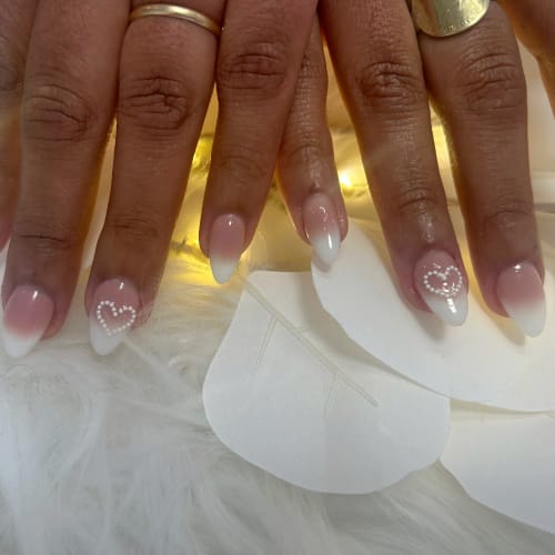 Glow up Nails & Beauty - Institut de beauté Melun - Glow up Nails & Beauty - Photo Galerie - OneBooking