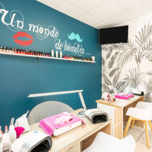 Un monde de beautés - Onglerie Orléans - Un monde de beautés - Photo Galerie - OneBooking