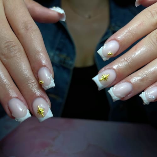 Nails By Nel - Institut de beauté Saint-Étienne - Nails By Nel - Photo Galerie - OneBooking