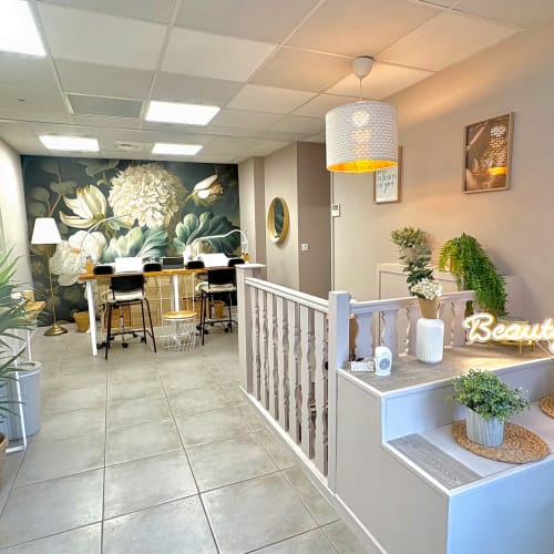 Emaë Nails & Piercing - Onglerie Mérignac - Emaë Nails & Piercing - Photo Galerie - OneBooking