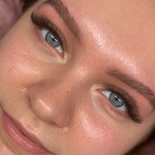 Maison Bloom - Sourcils & cils Vitry-sur-Seine - Maison Bloom - Photo Galerie - OneBooking