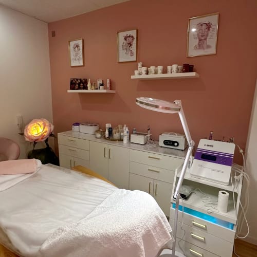 Atelier de beauté N&V - Sourcils & cils Nice - Atelier de beauté N&V - Photo Galerie - OneBooking