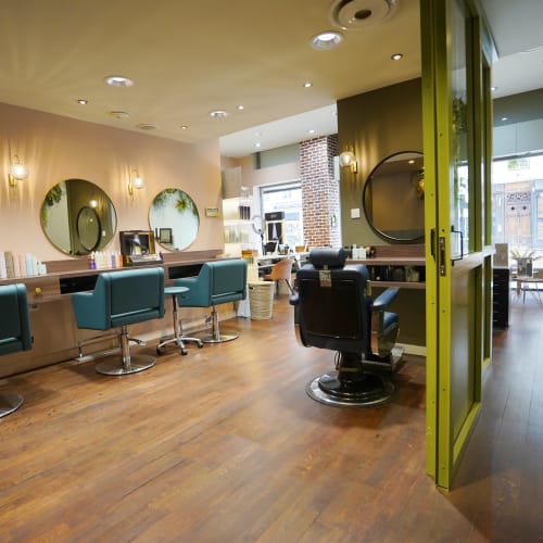 Nomad Beauty Bronzage Extensions & Ongle - Coiffure Lyon - Nomad Beauty Bronzage Extensions & Ongle - Photo Galerie - OneBooking