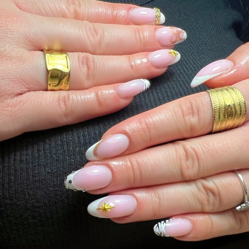 Nails By Nel - Institut de beauté Saint-Étienne - Nails By Nel - Photo Galerie - OneBooking