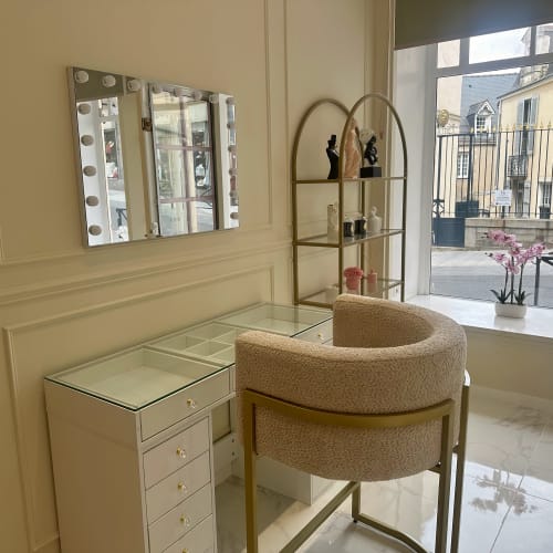 Madame Beauty - Sourcils & cils Laval - Madame Beauty - Photo Galerie - OneBooking