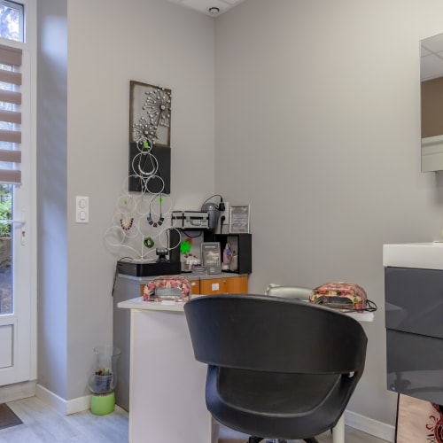 Atelier de Coiffure Karin (Concept Personnalisé Privé) - Coiffure Nîmes - Atelier de Coiffure Karin (Concept Personnalisé Privé) - Photo Galerie - OneBooking