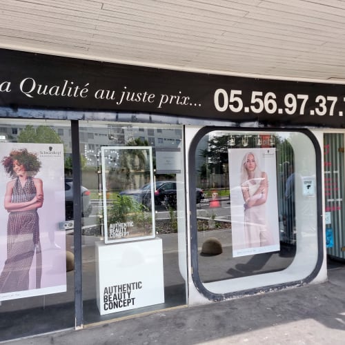 Yoanna M - Onglerie Mérignac - Yoanna M - Photo Galerie - OneBooking